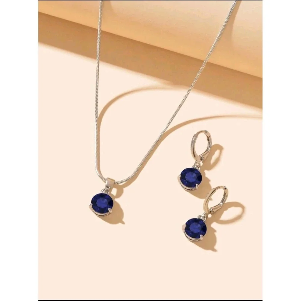 Elegant Silver Jewelry Set‎ with Blue Sapphire Stones